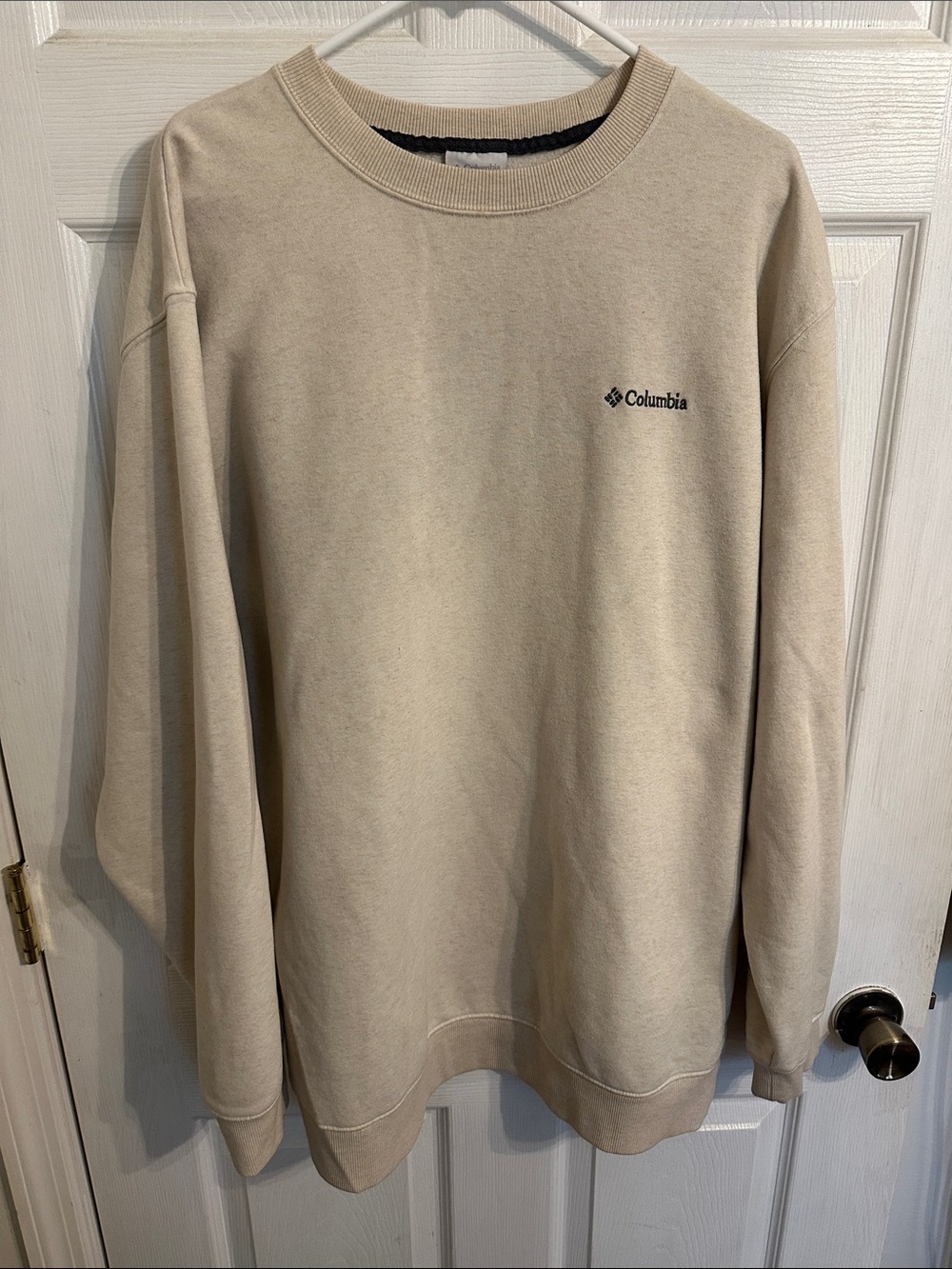 Columbia Men's Crewneck Sweatshirt in Beige
